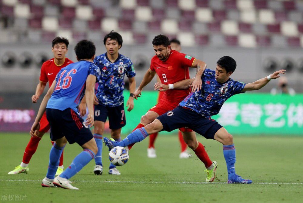 08:10阿根廷杯　拉普拉塔大学生1-0防御与正义09:00哥伦甲　麦德林独立2-1巴兰基利亚青年08:00NBA 奇才122-142鹈鹕08:00NBA 活塞111-129费城76人08:30NBA 热火115-104黄蜂08:30NBA 猛龙135-128老鹰09:00NBA 马刺199-122湖人09:00NBA 火箭117-104灰熊今日焦点战预告凌晨1.45，欧联杯：利物浦已经锁定小组第一，圣吉罗斯联还需拿分晋级，本场谁能笑到最后？凌晨1.45，欧联杯：雷恩只需一分即可确保小组第一，比利亚雷亚尔能否击败对手获得晋级名额？凌晨4点，欧联杯：西汉姆和弗赖堡同积12分，本场谁能取得小组第一位置？凌晨4点，欧联杯：布莱顿暂居小组第二，马赛能否以头名出线？事件下周一抽签！